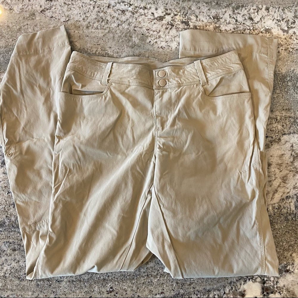 Women’s the north face wicking hiking pants khaki